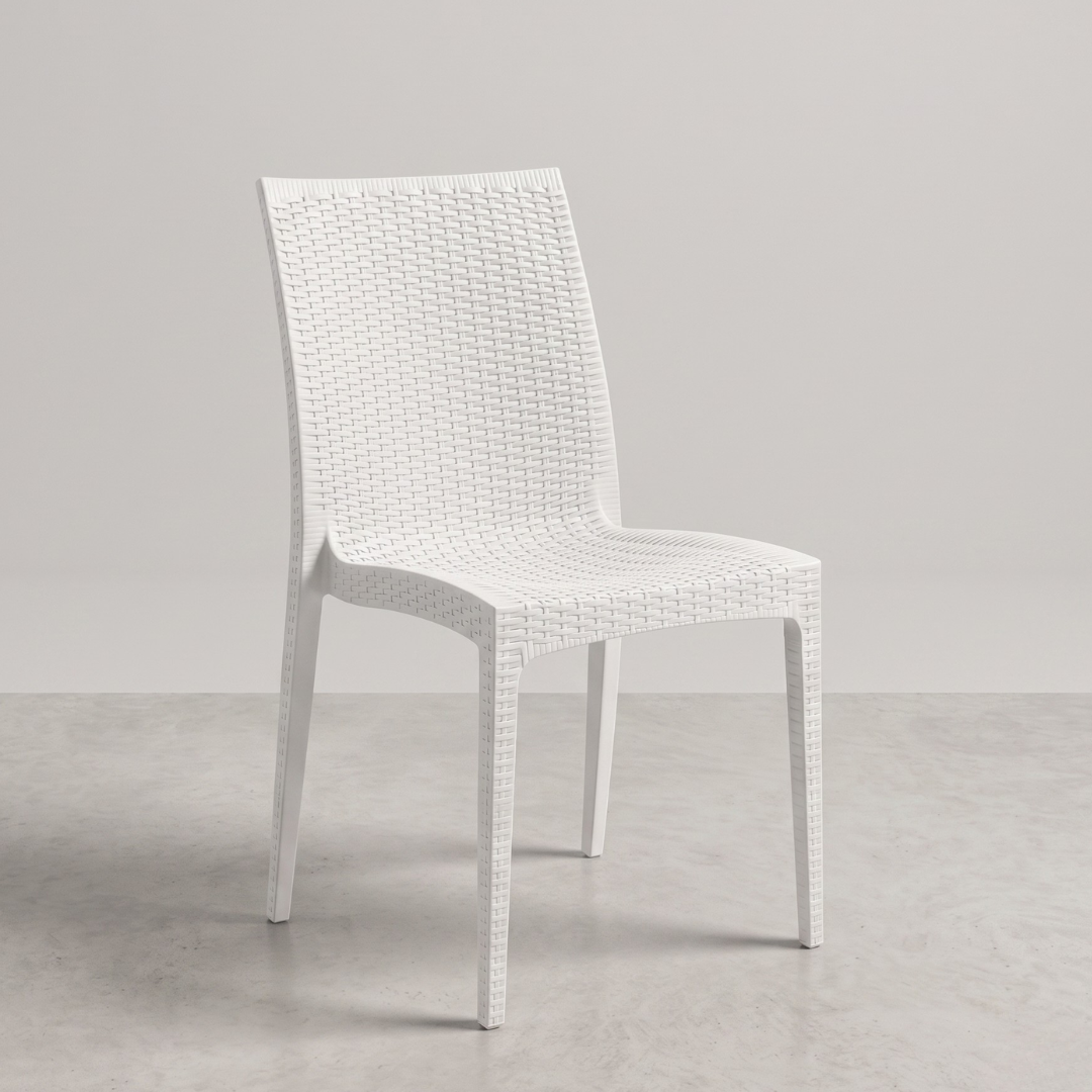 QUEEN RATTAN CHAIR