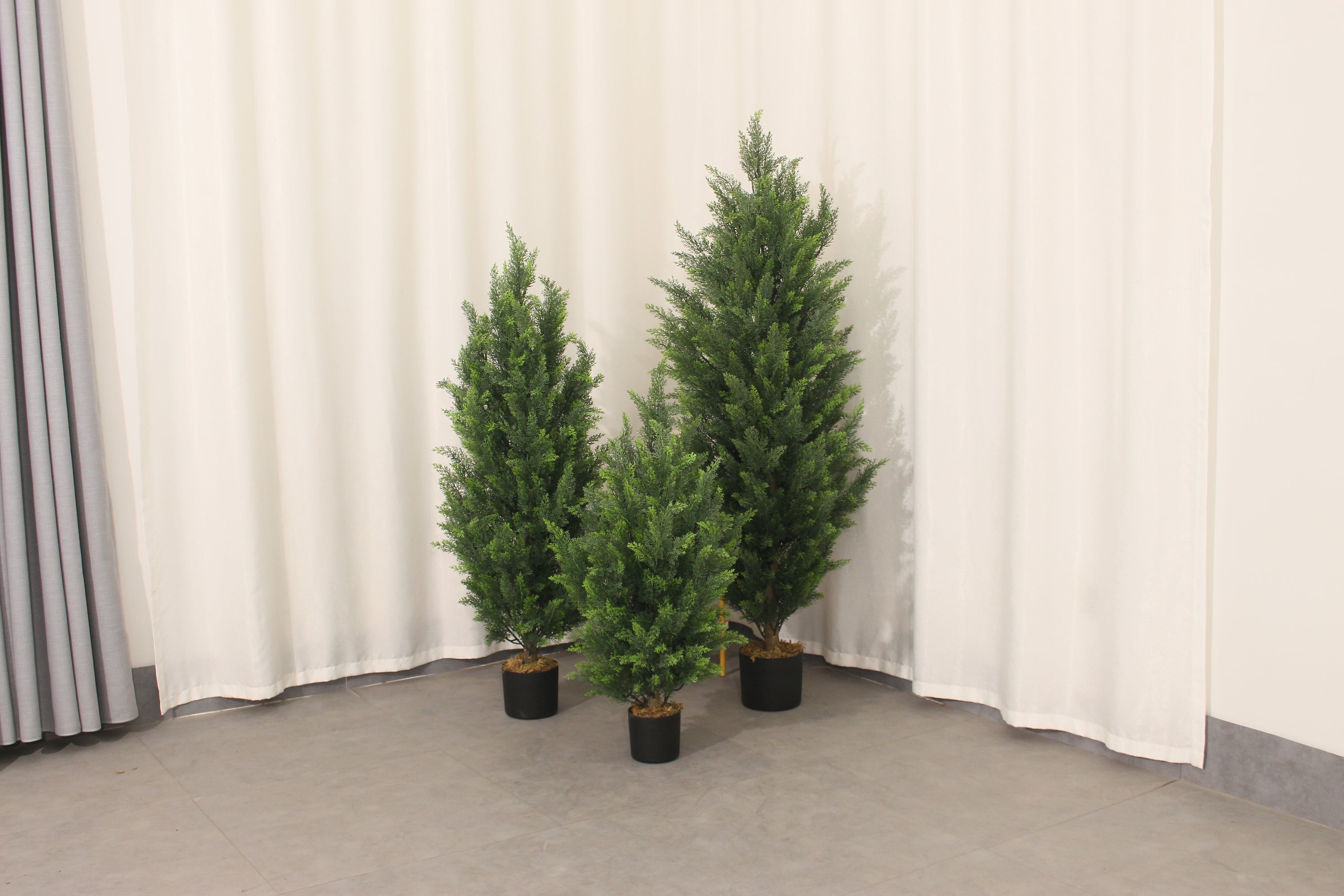 Artificial Pine Tree 150cm Lifelike Indoor Décor Tree
